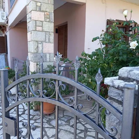 Ferienwohnung Kontolati'S Mountain House Graviá Exterior foto